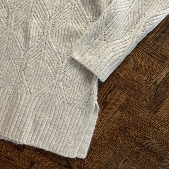 NWOT! Reitmans soft relaxed fit turtleneck sweater - Picture 11 of 16